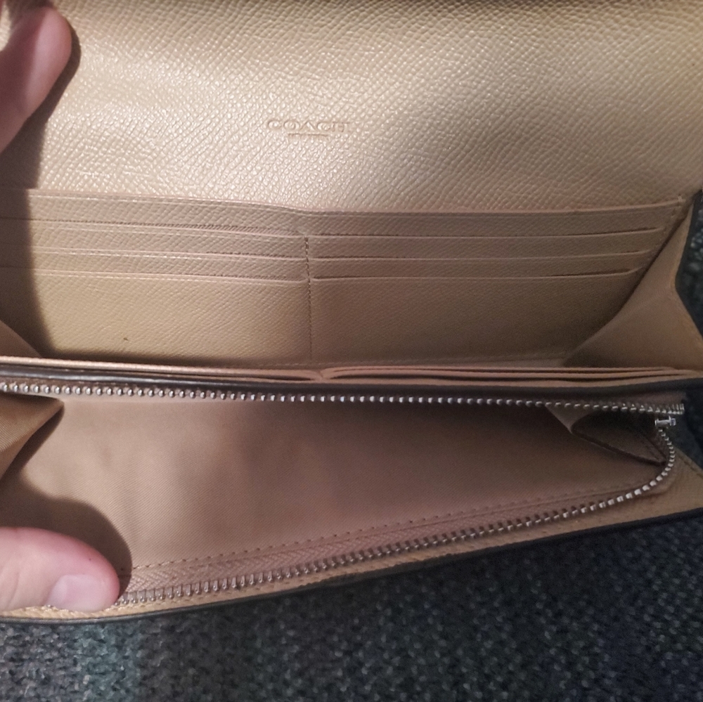 Coach wallet - Picture 2 of 2
